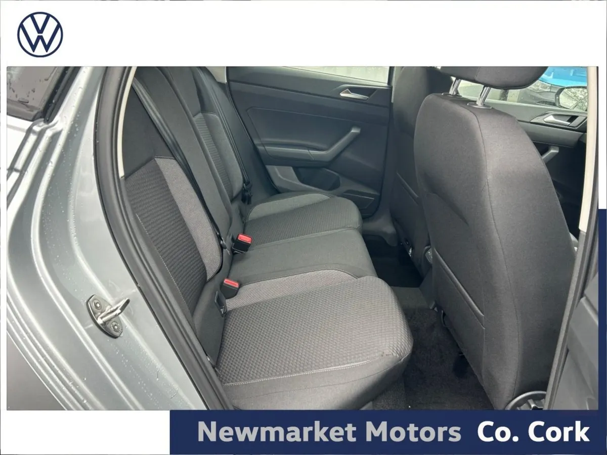Volkswagen Polo DSG Automatic Life 1.0tsi Petrol - Image 3