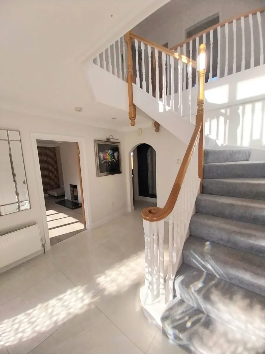 5 Bedroom Detached House For Sale - Image 3