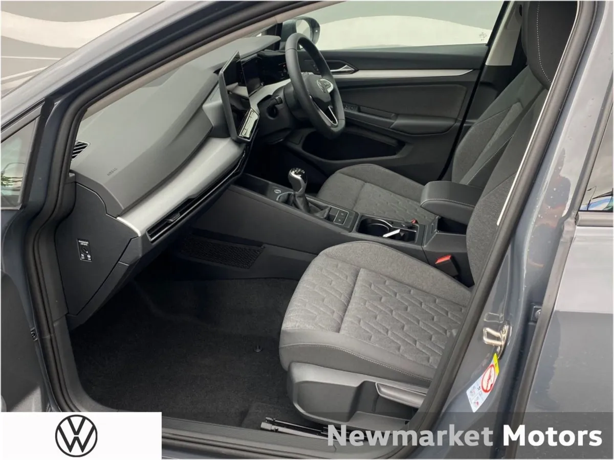 Volkswagen Golf Launch Edition 1.5tsi 115BHP 6 Sp - Image 4