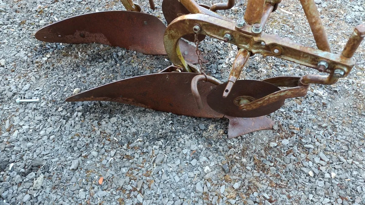 Ford ferguson plough - Image 2