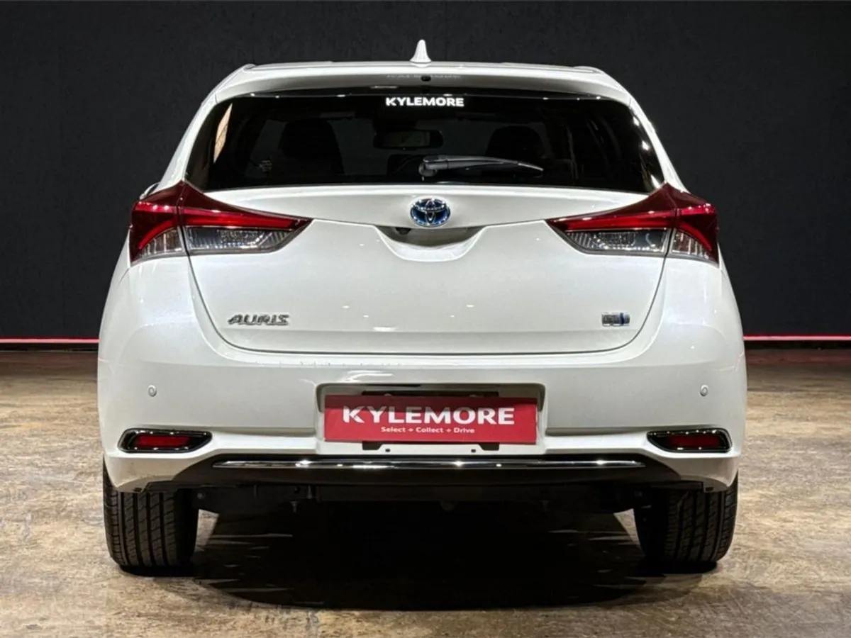 Toyota Auris 1.8 Hybrid Automatic - Upgraded Allo - Image 4