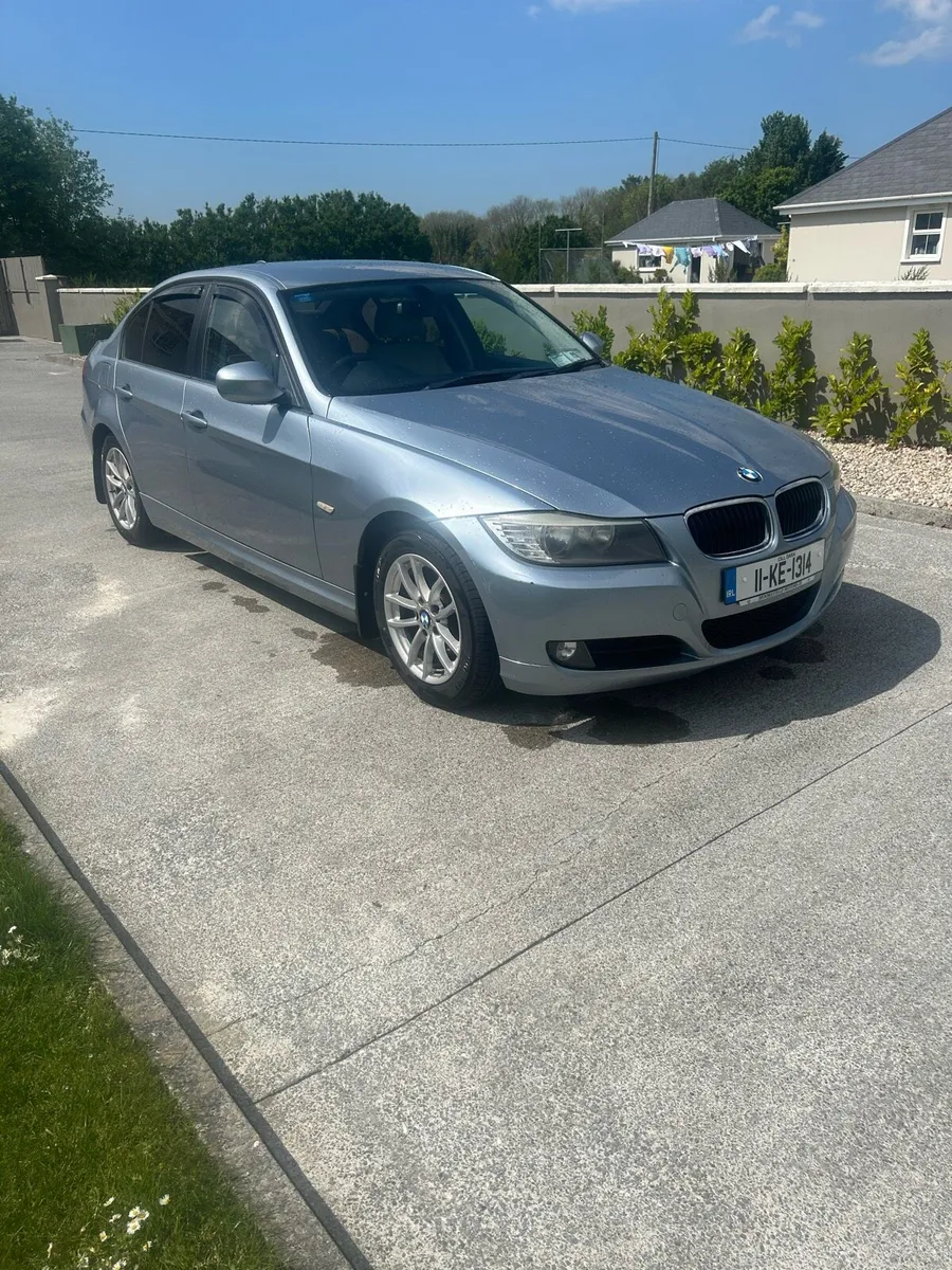 2011 BMW 316d E90 - Image 1