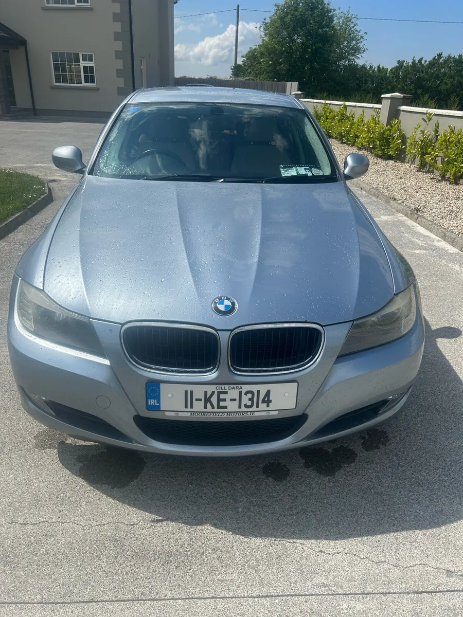 2011 BMW 316d E90 - Image 2