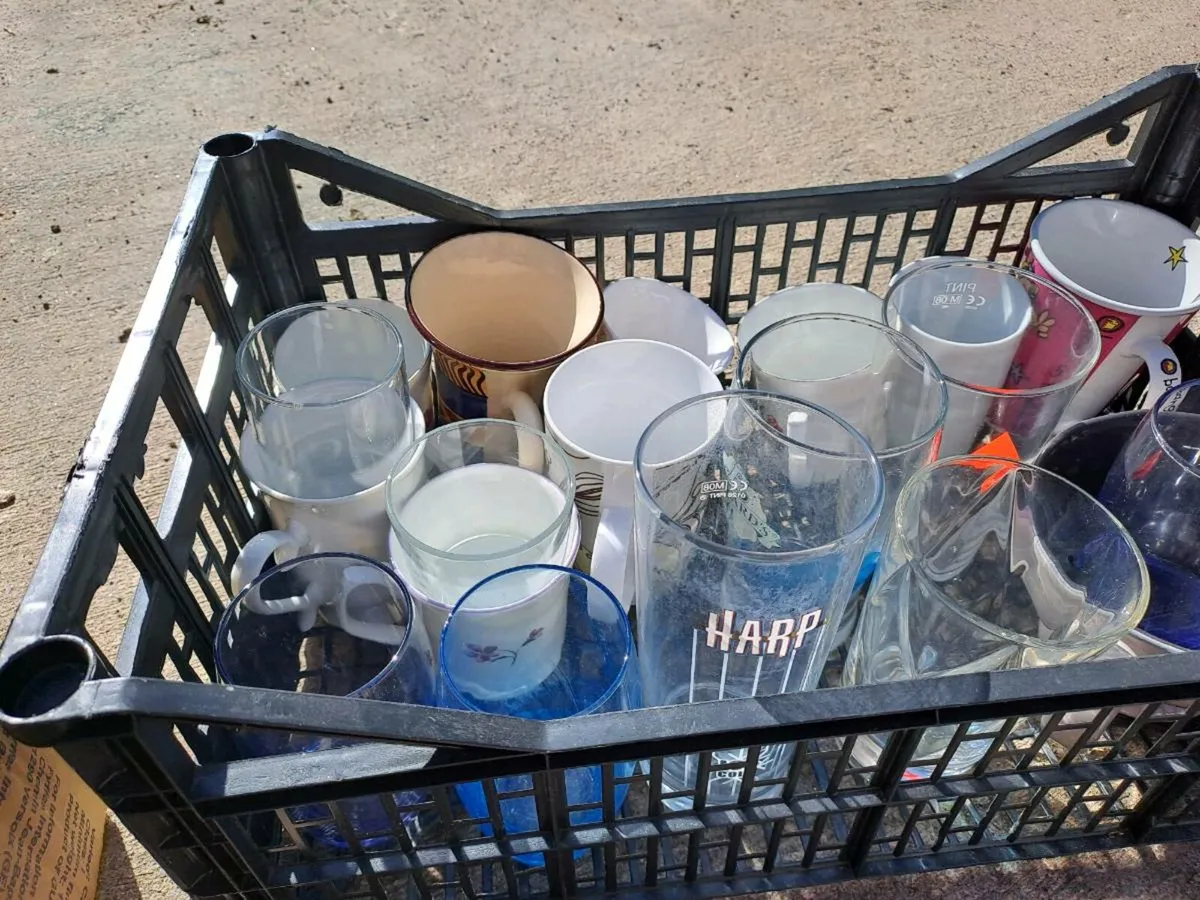 Free crate of cups and glasses - Image 2