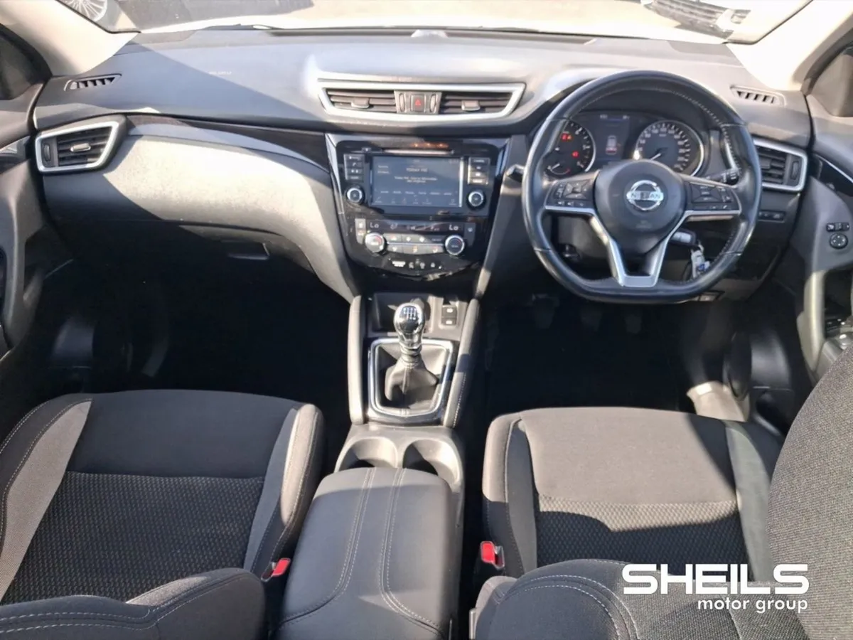 Nissan QASHQAI 1.5 DSL SE  sunroof - Image 3