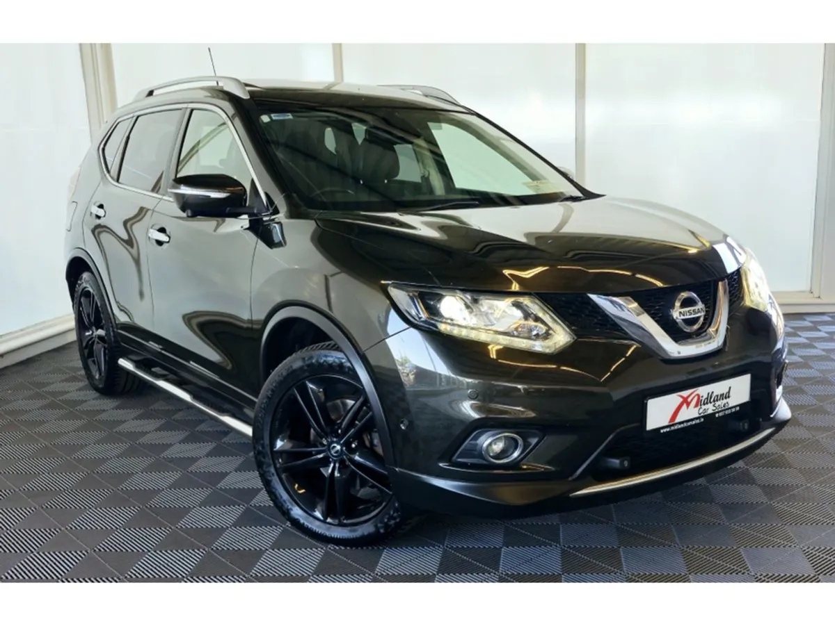 Nissan X-Trail 1.6 DCI Tekna  pan Roof huge Spec - Image 4