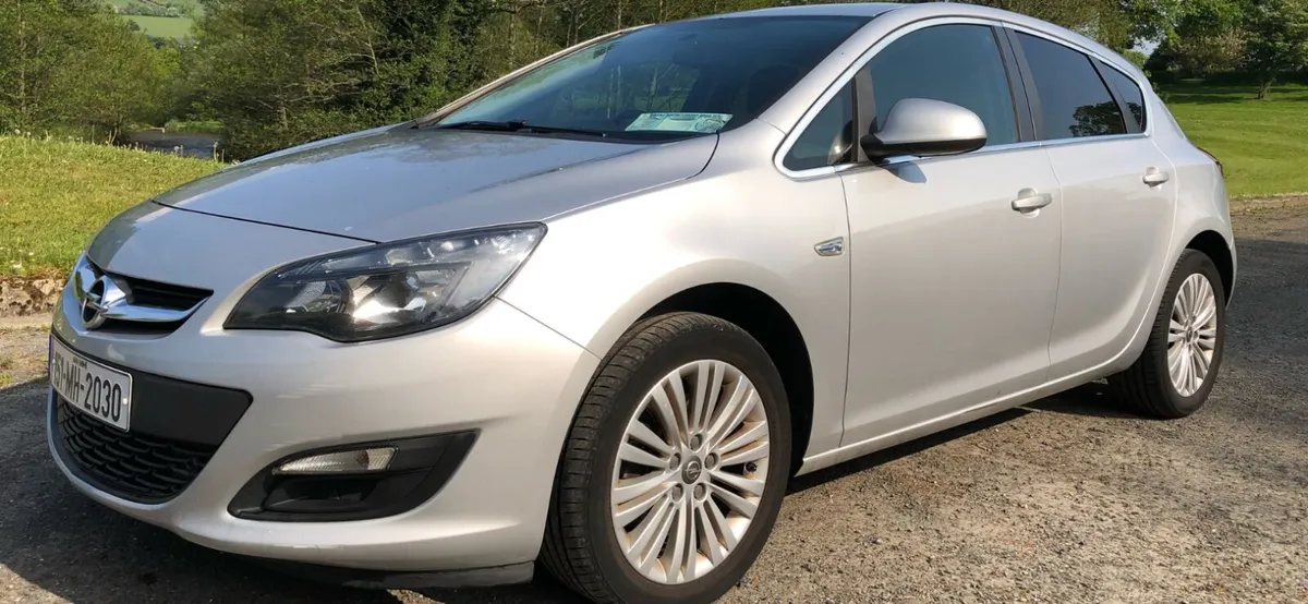 Opel Astra 2015 - Image 4