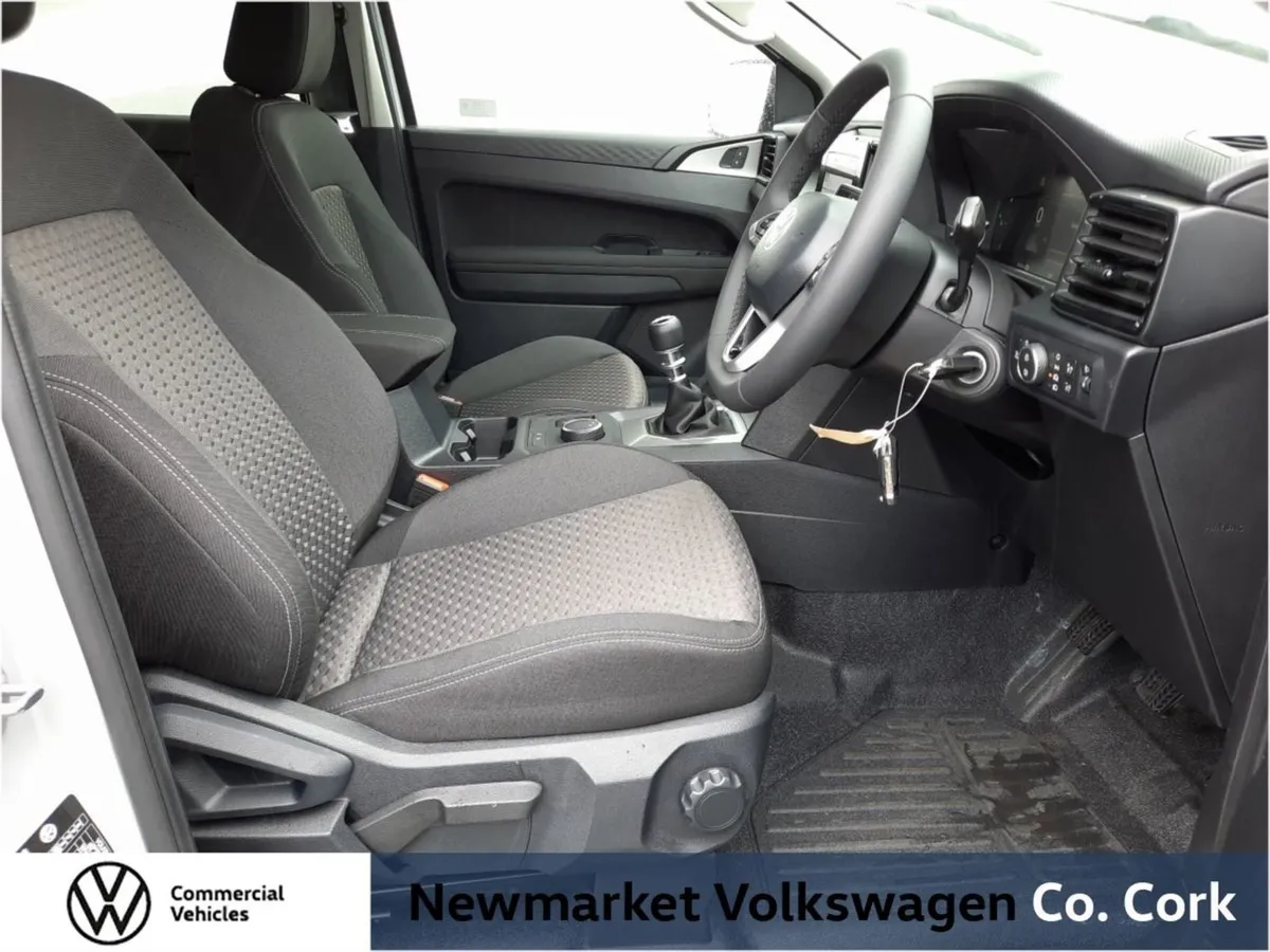 Volkswagen Amarok Life 2.0tdi 168BHP 6 Speed 4 Mo - Image 4