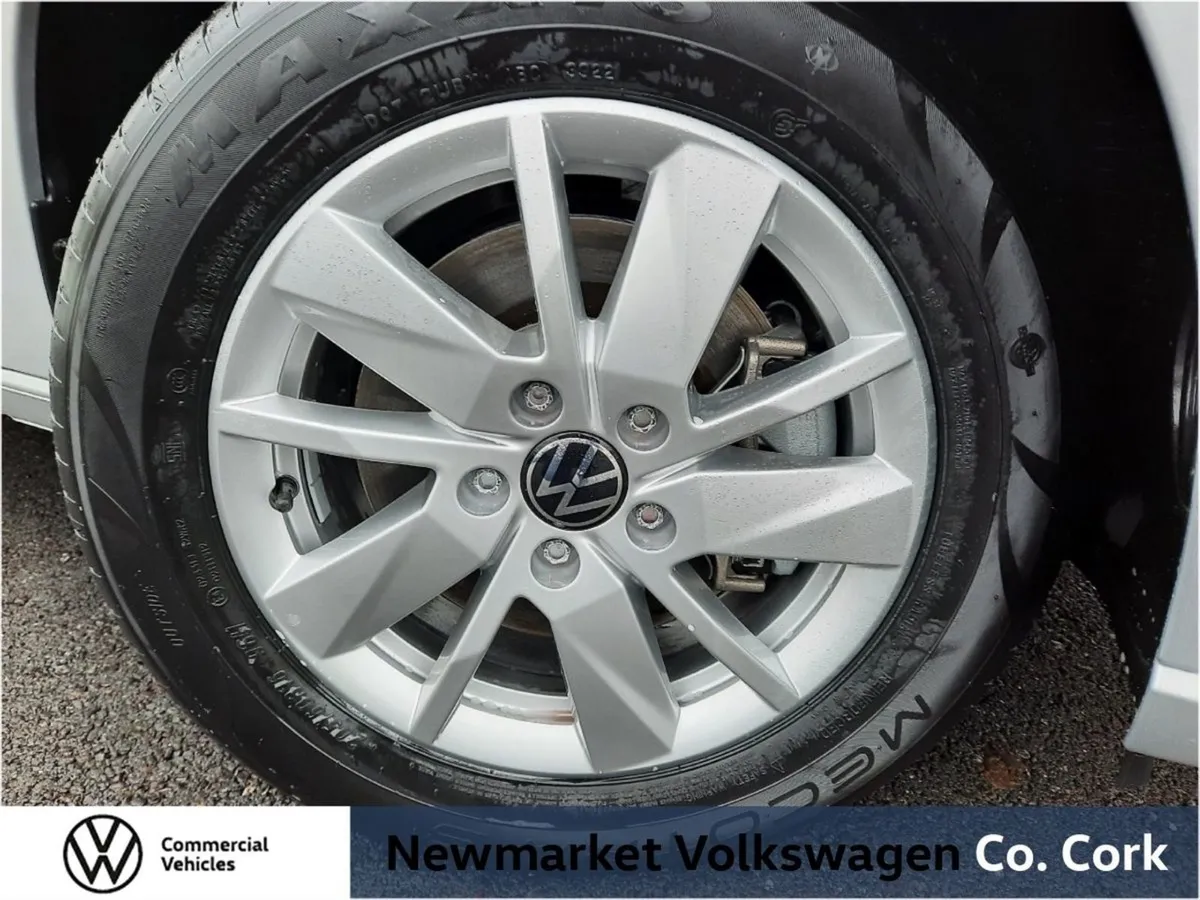 Volkswagen Caddy Maxi Life 7 Seater Long Wheel Ba - Image 2