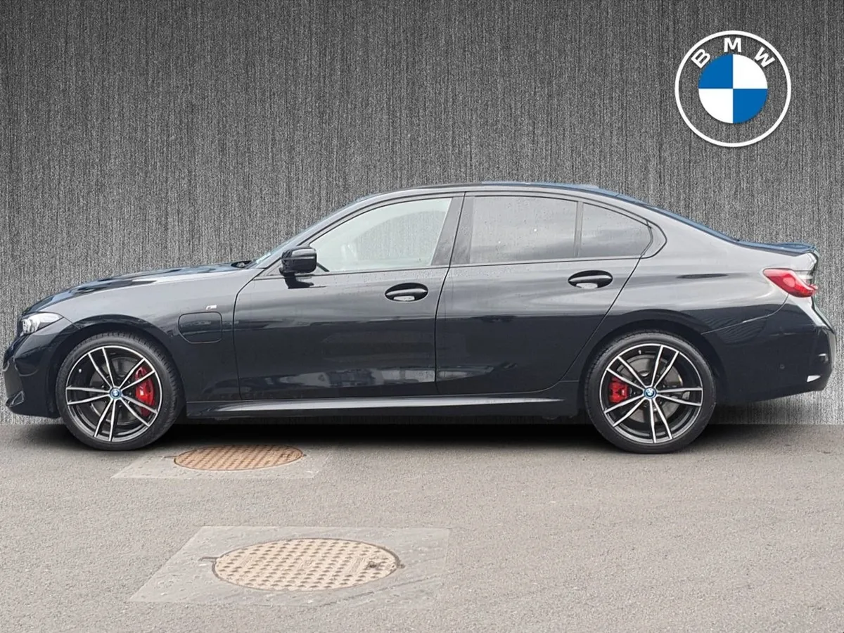 BMW 3 Series 330e M Sport Saloon - Image 4