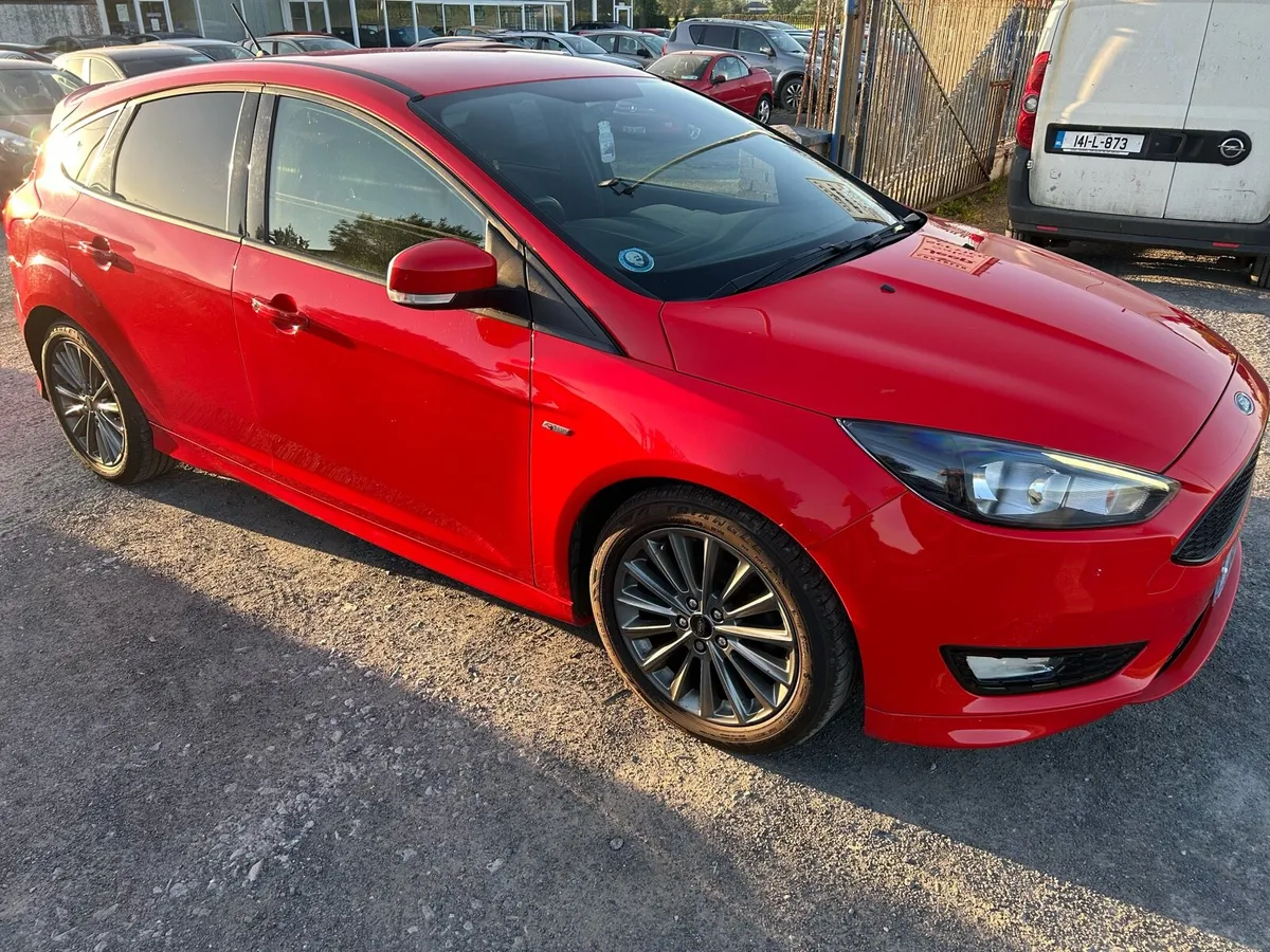 Ford Focus ST Line 1.5 Diesel - Image 2