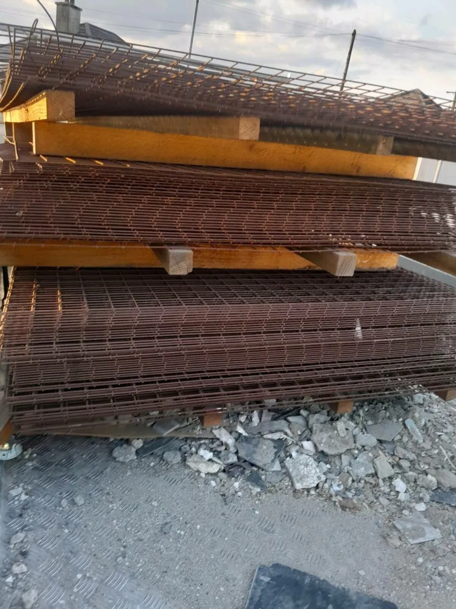 Fencing on sale - Image 3