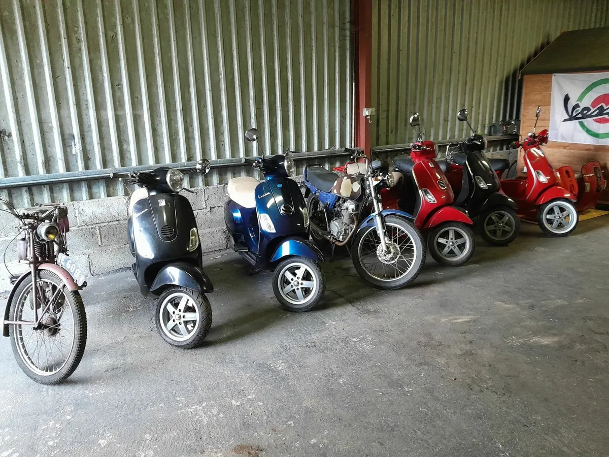 Piaggio Vespa's - Image 4