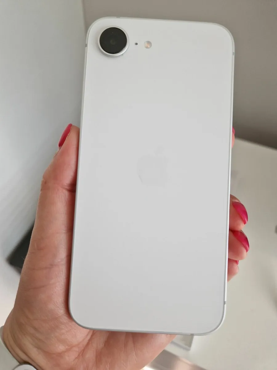 Iphone 16e Brand New - Image 1
