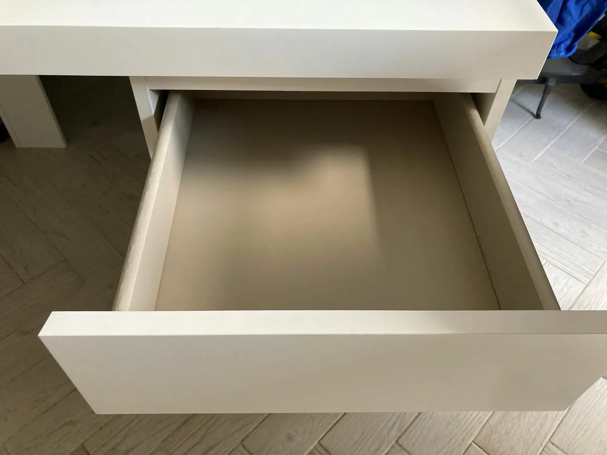 Office Desk - Image 1