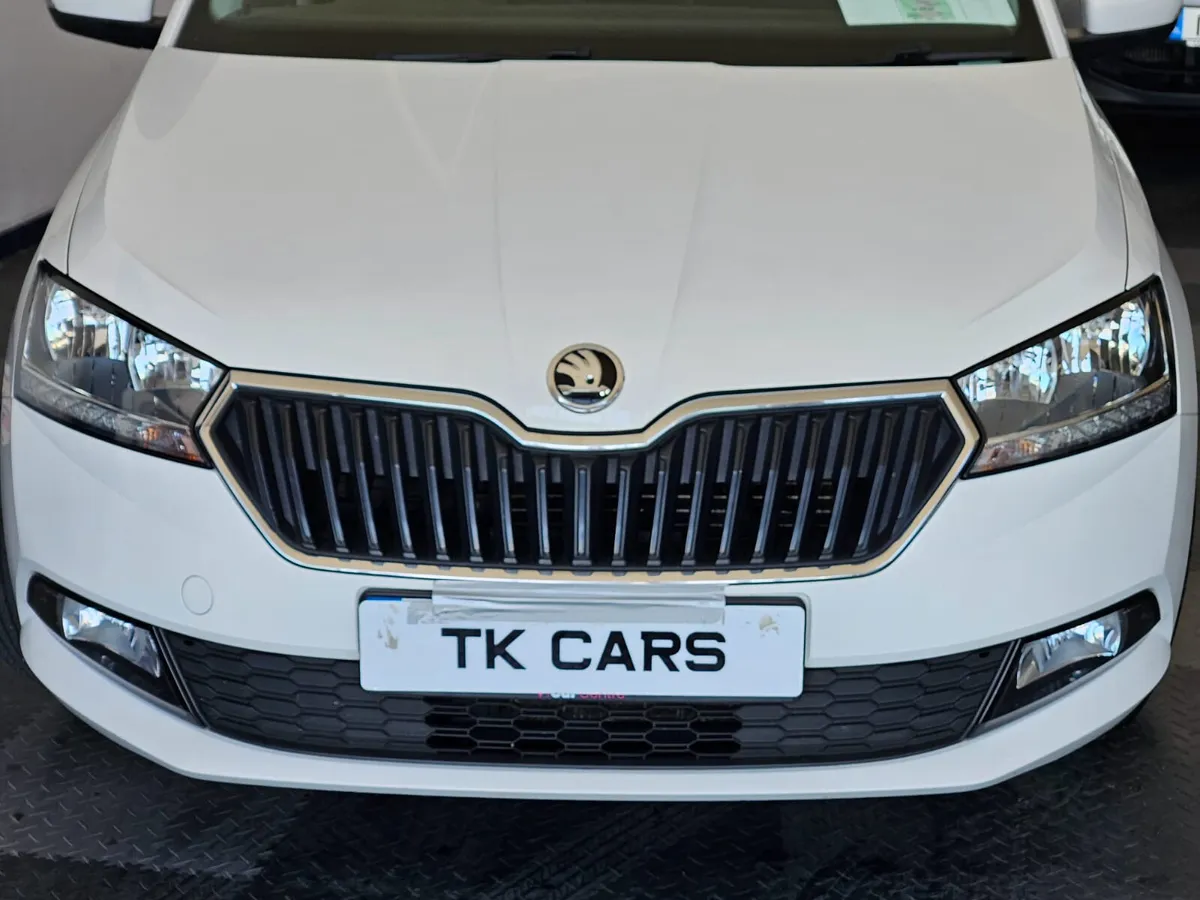 19 SKODA FABIA 1.0 PETROL - Image 2