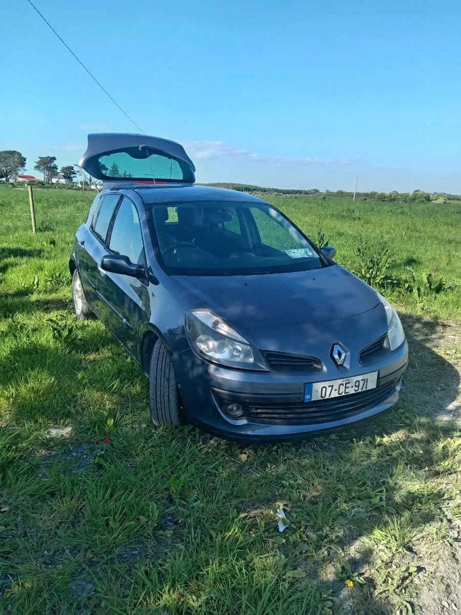 07 Renault Clio - Image 1