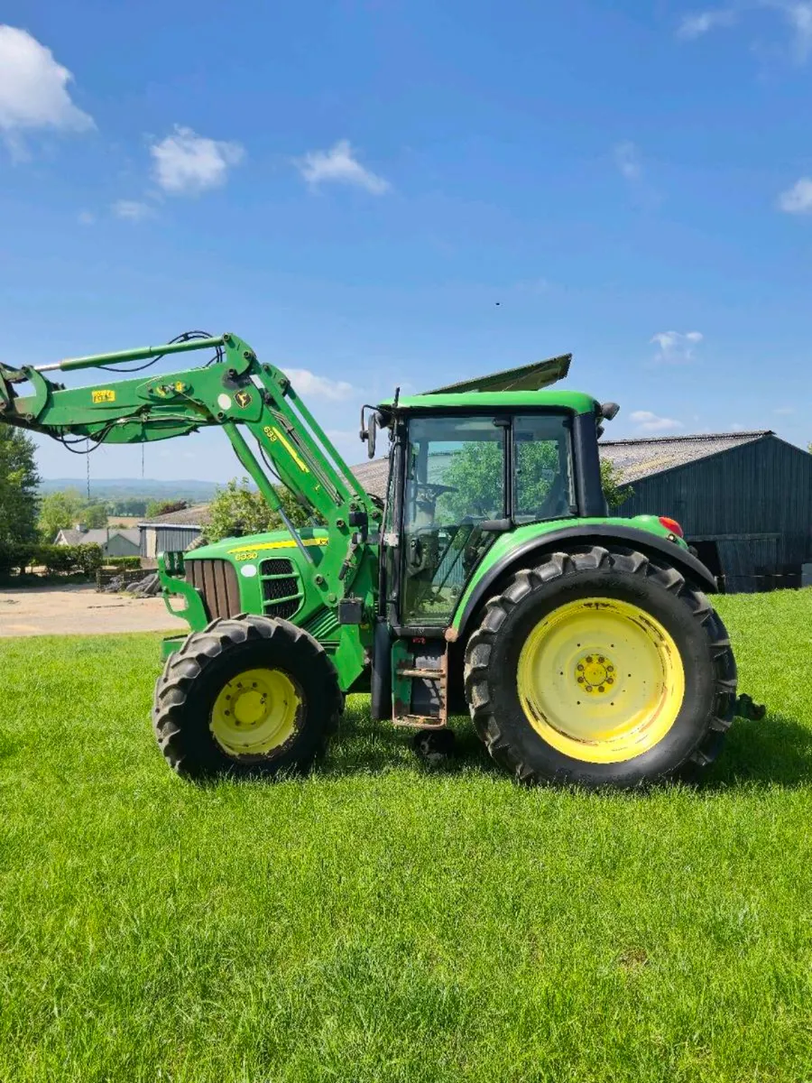 John Deere 6330 with front loader - Image 3