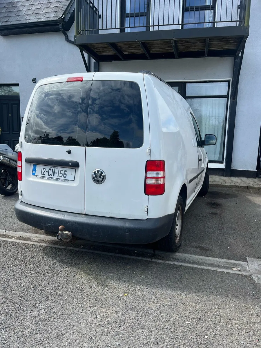 Vw caddy 2012 low km - Image 3