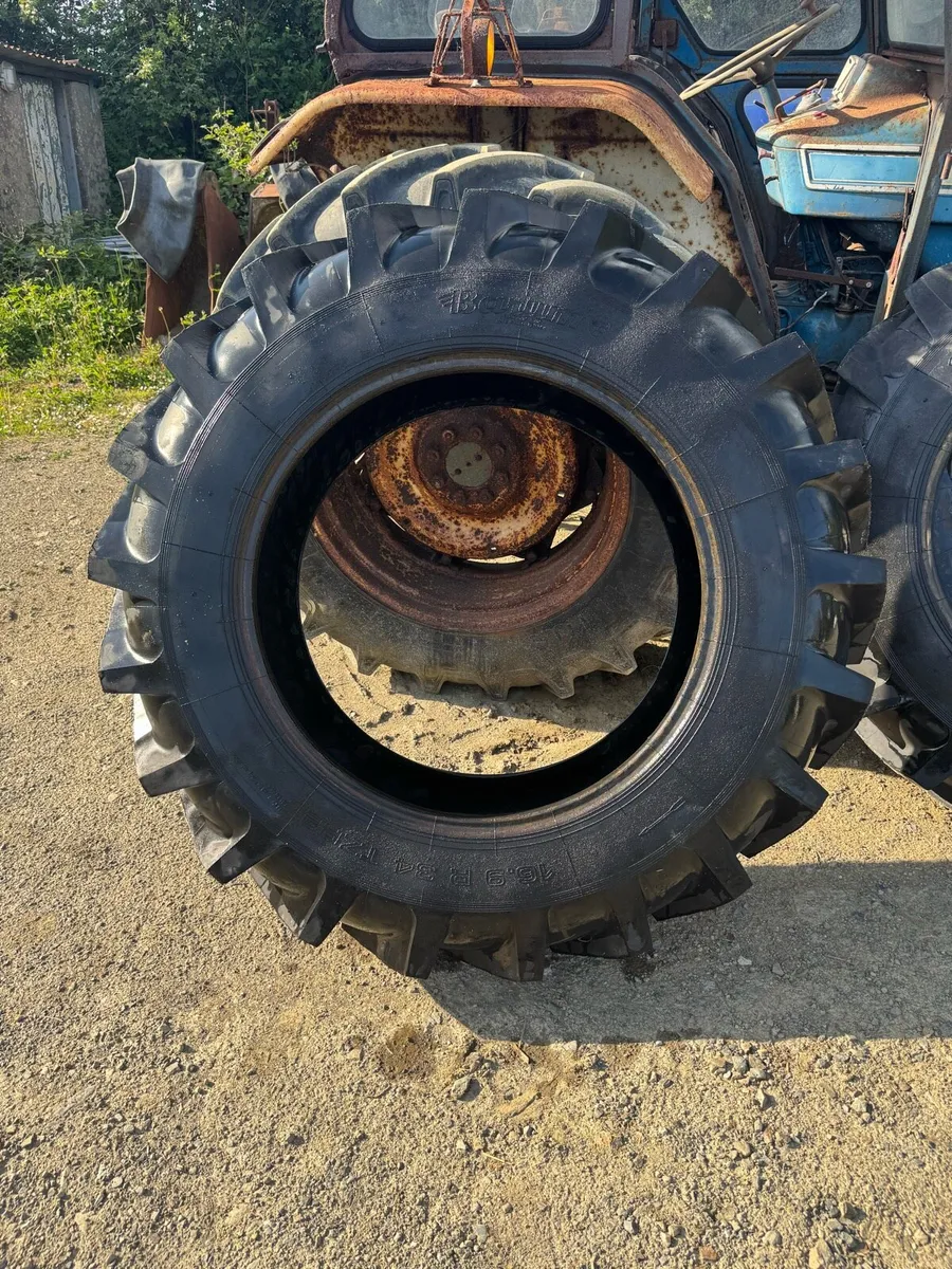 16.9-34 radial Barum tyres 💯% grip - Image 3