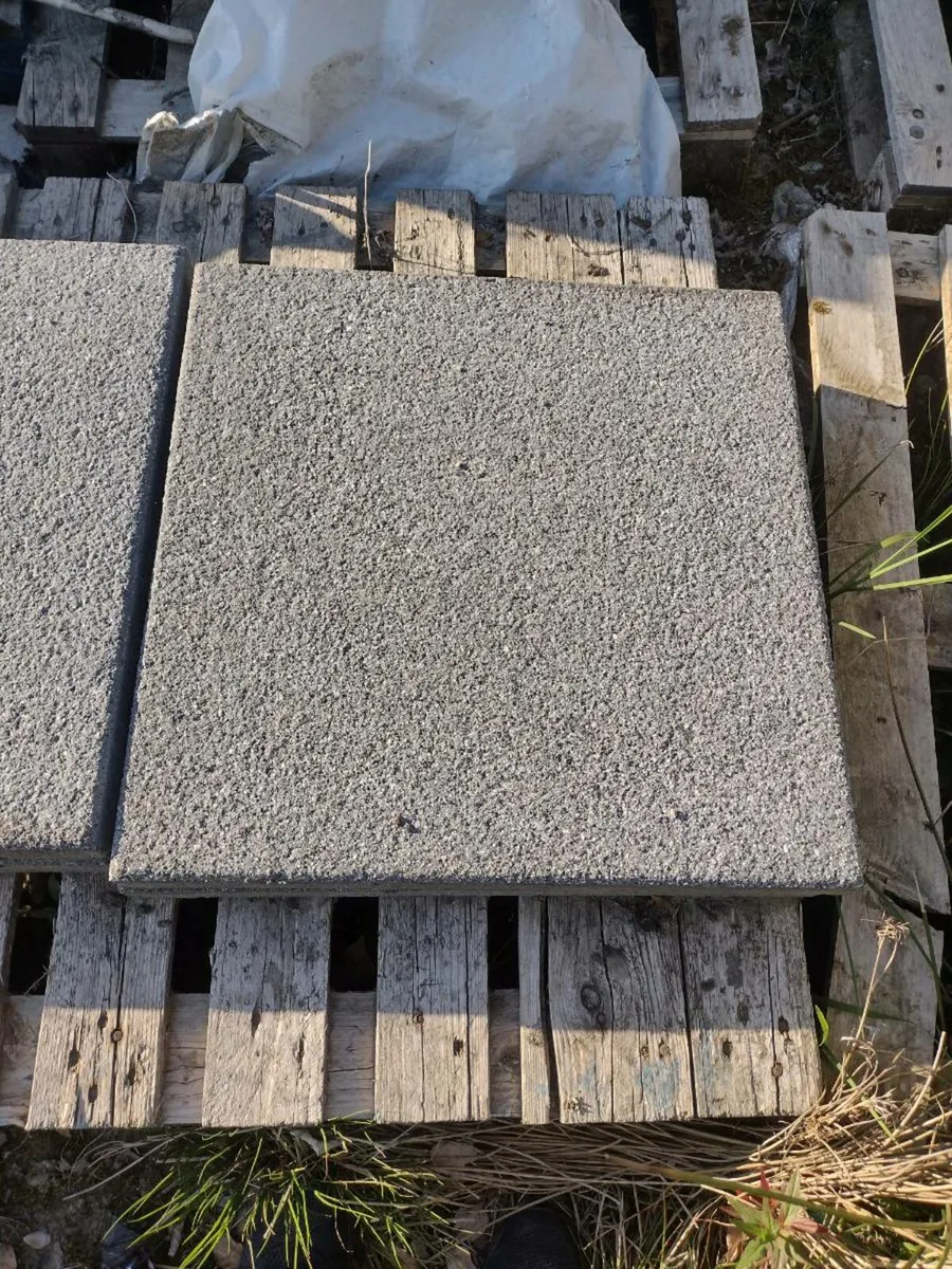 Paving slabs - Image 1