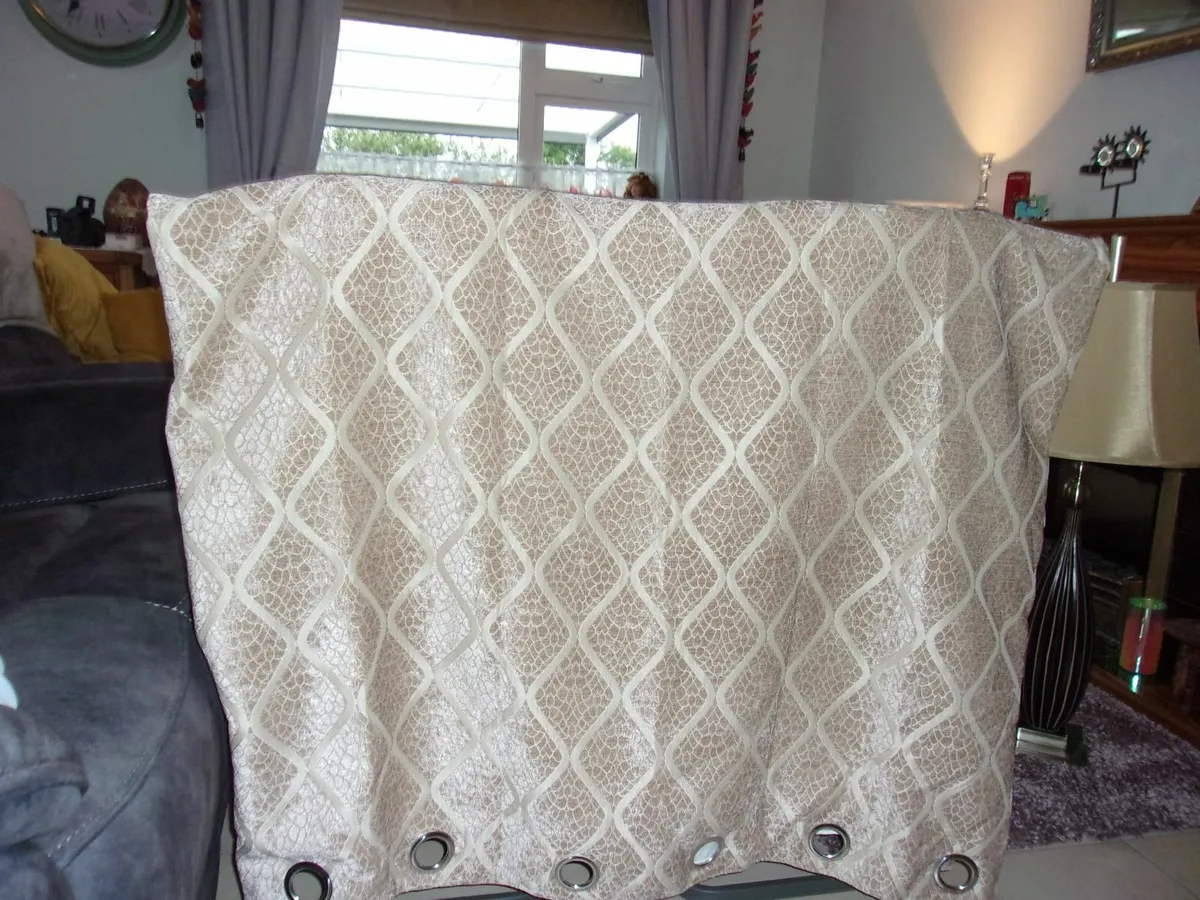 ONE  LINED  CURTAIN  FOR  PATIO  DOOR