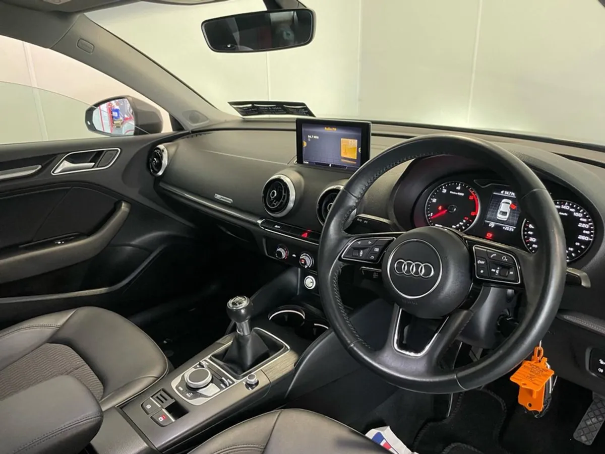 Audi A3 A3 Saloon 30 TDI 116HP 4DR - Image 3