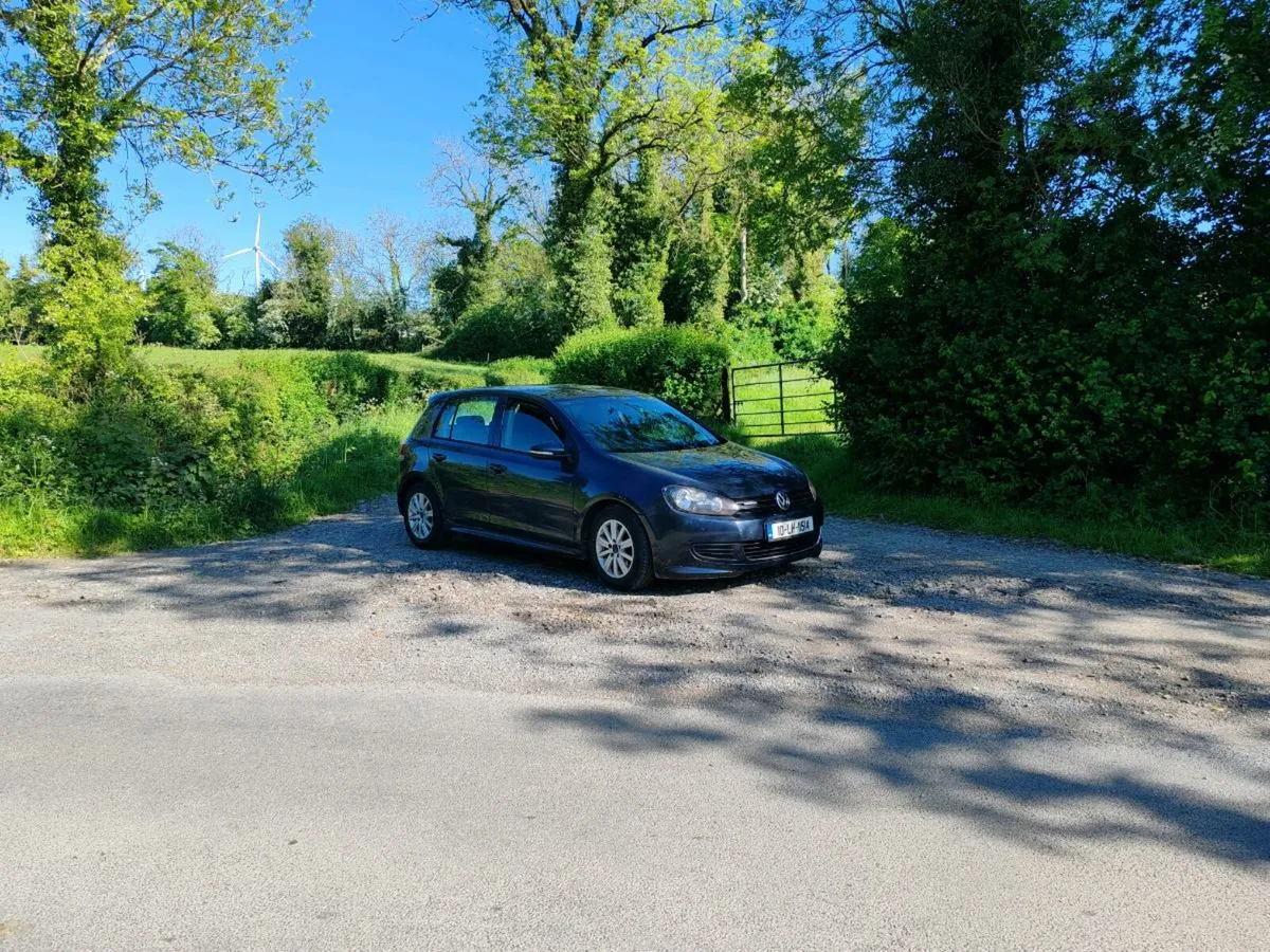 Volkswagen golf - Image 3