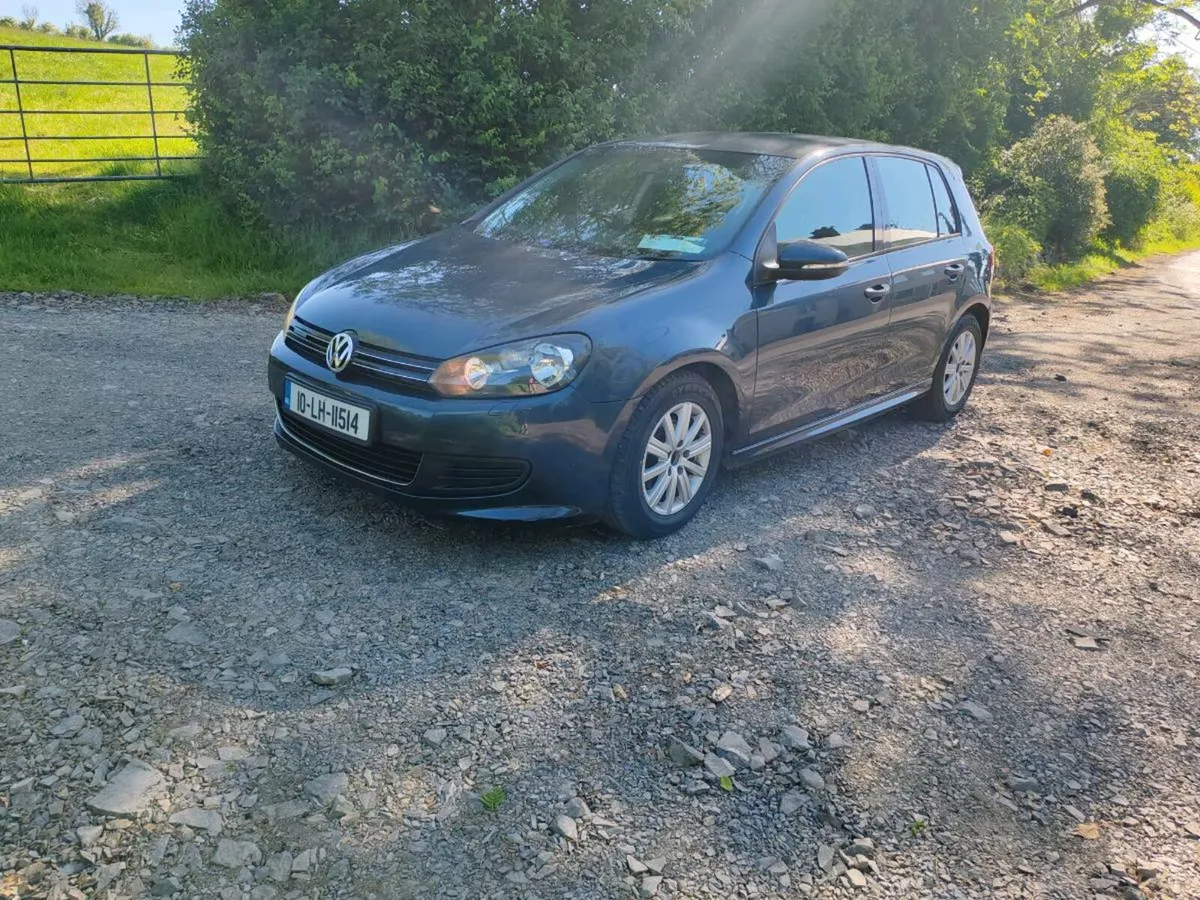 Volkswagen golf - Image 4