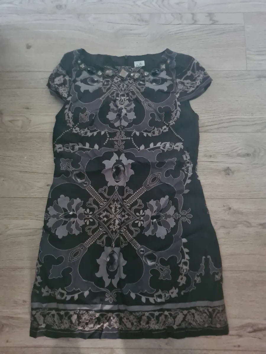 Dresses - Image 3