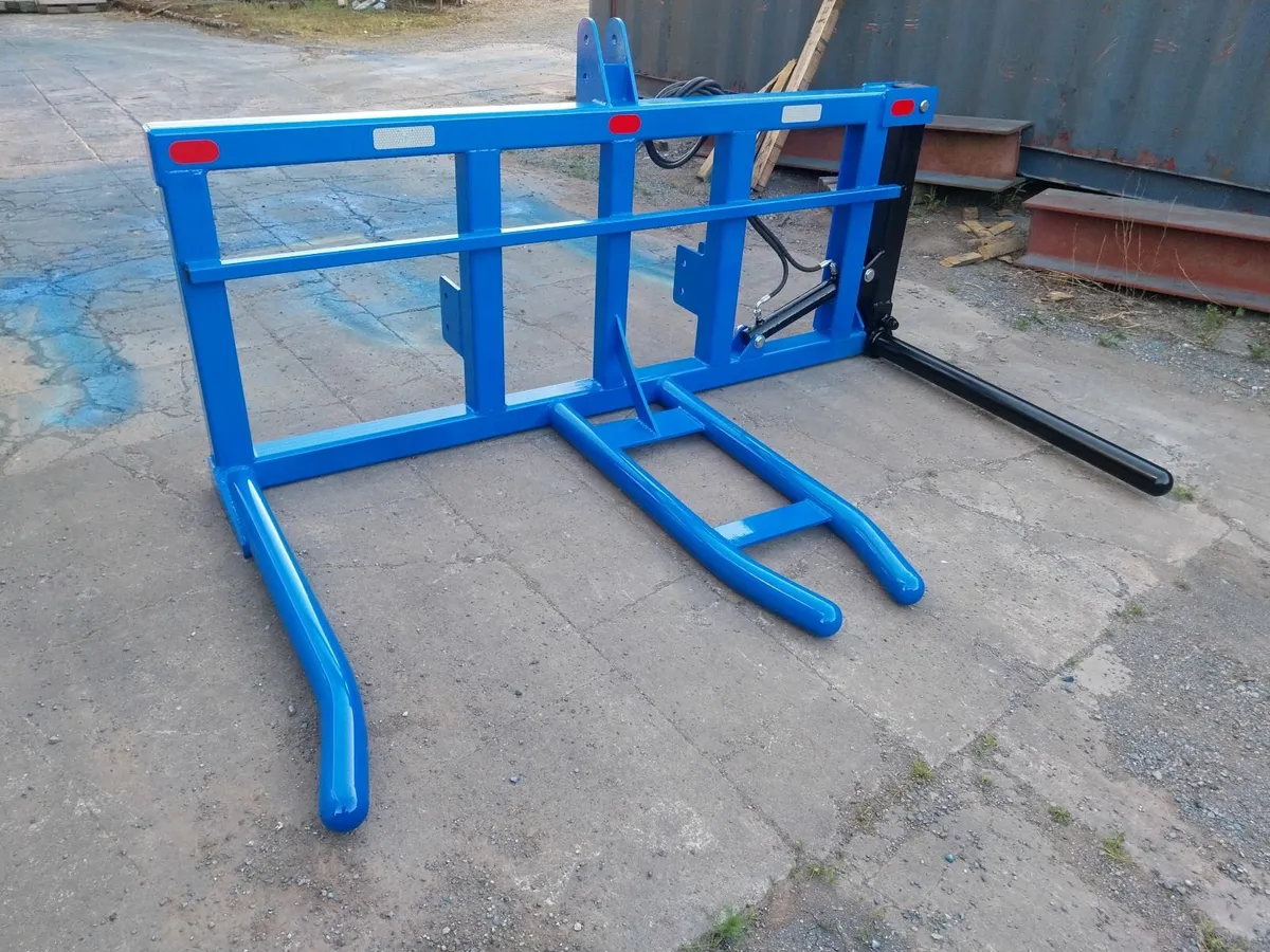 Swiñg Arm Bale handler - Image 3