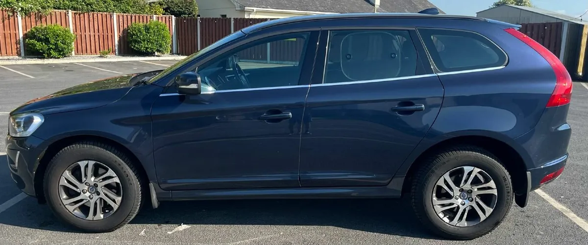 Volvo XC60 2015 - Image 2