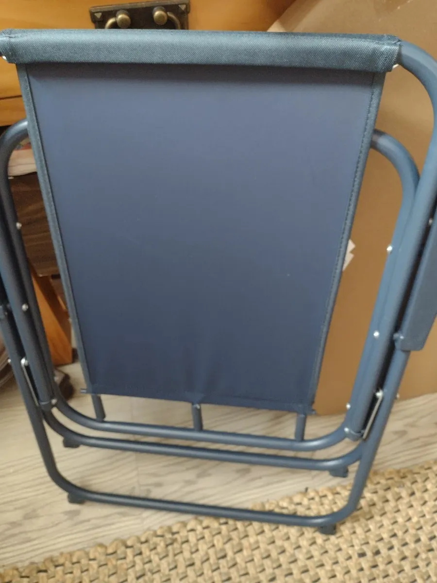 New foldup garden/patio chairs with armrests - Image 3