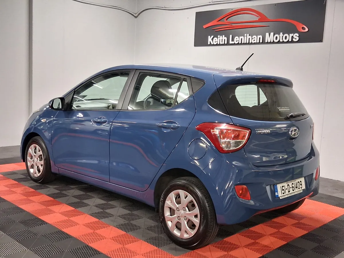 2015 Hyundai i10 **LOW MILES** - Image 4