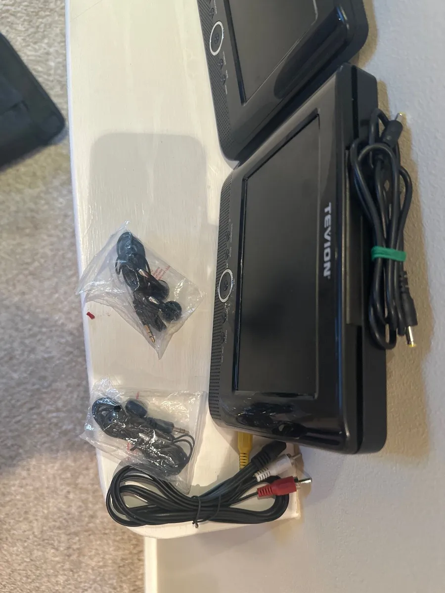 Tevion portable dvd player - Image 4