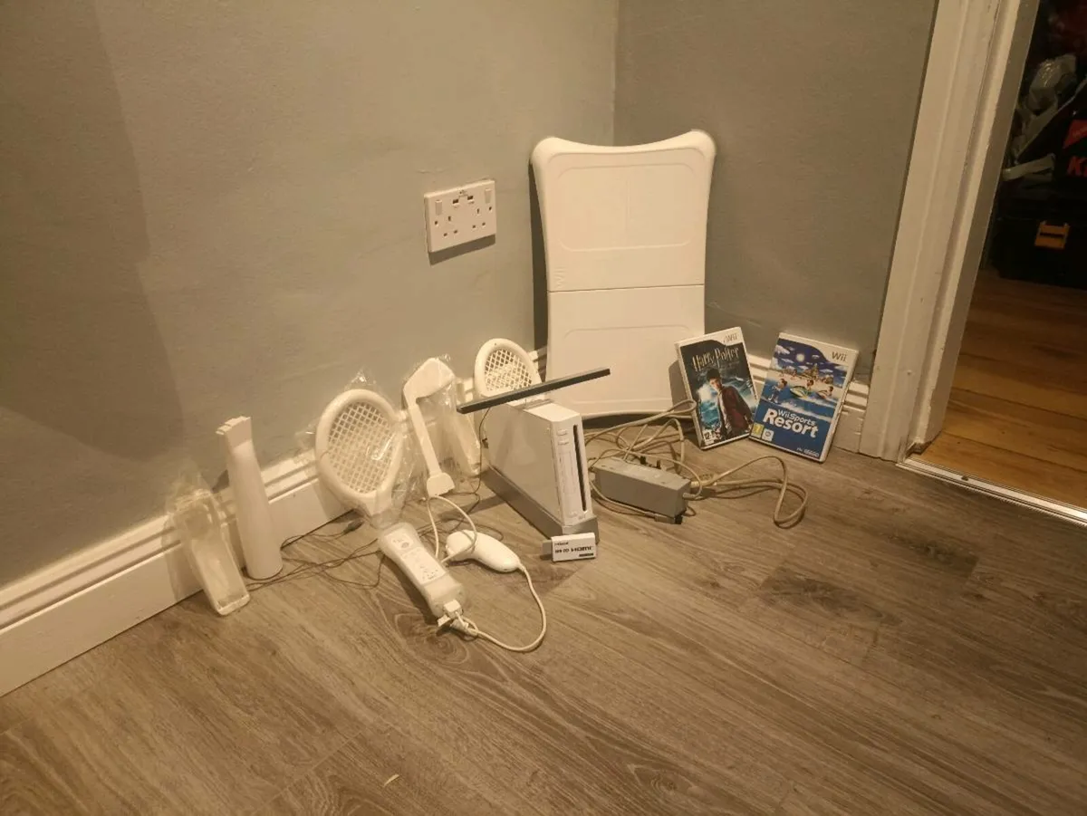 Nintendo Wii - Image 1