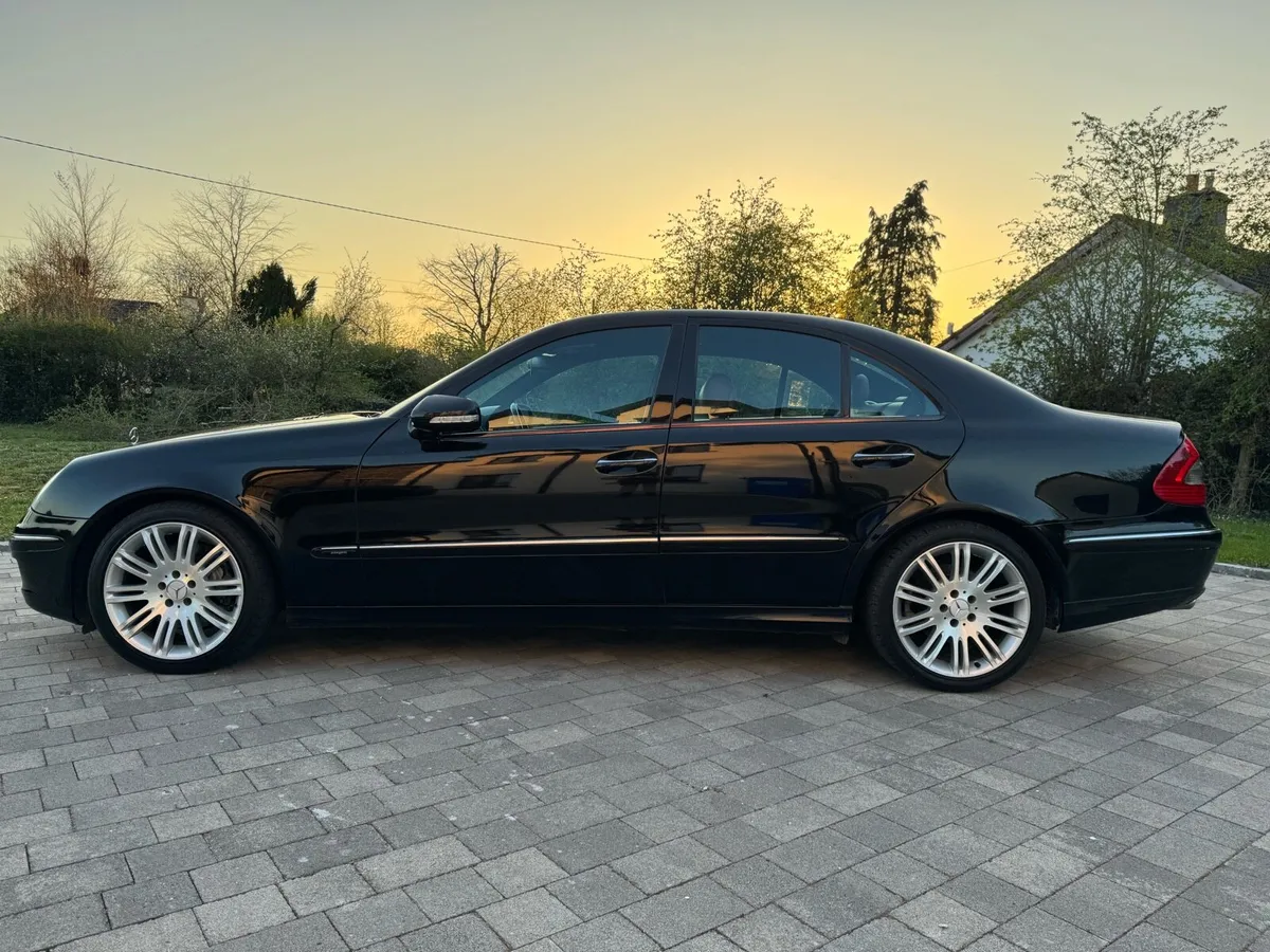 Mercedes E200 Avantgarde Sport - Image 4