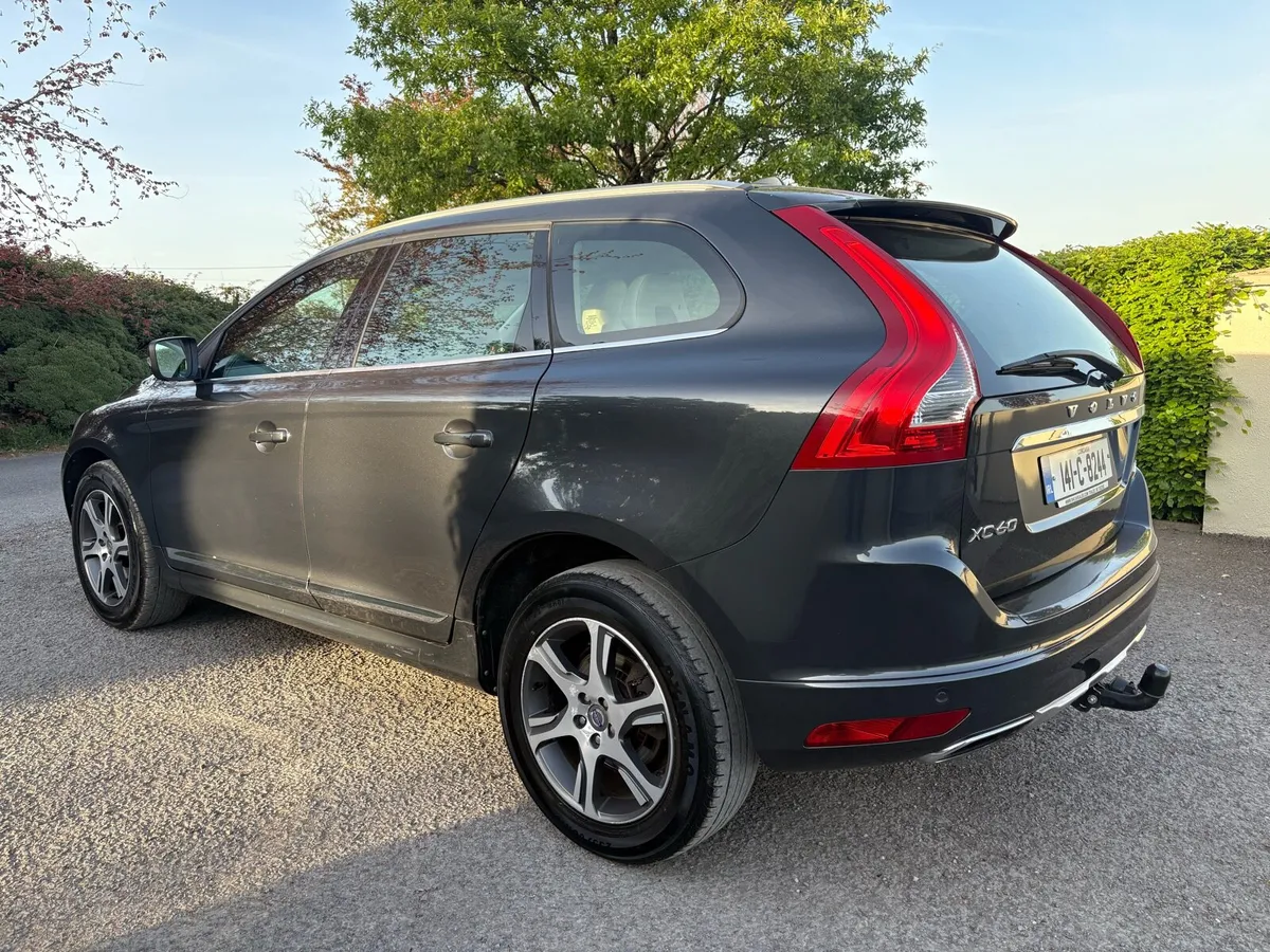 Volvo XC60 - Image 3