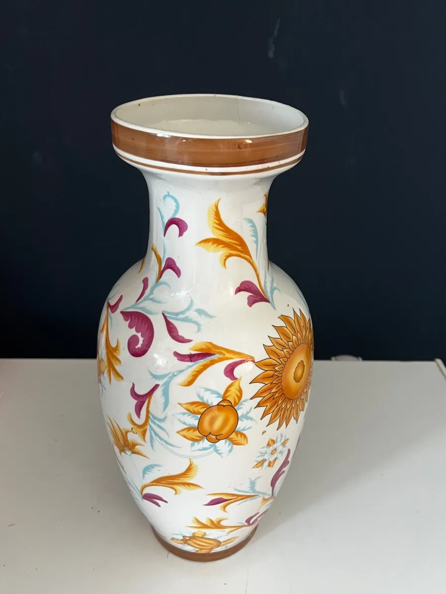 Hand painted vase - Image 1