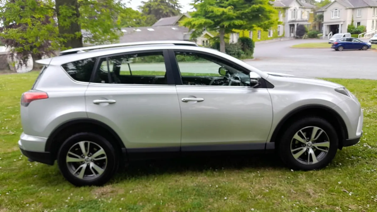Toyota RAV4 2016 - Image 1