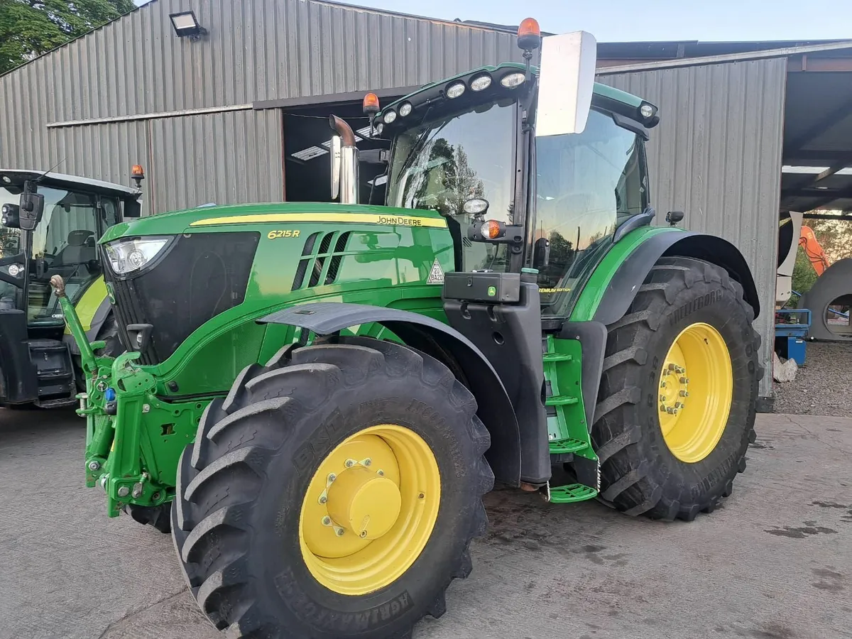 John Deere 6215R - Image 2