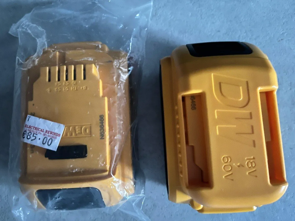 Two New DeWalt batteries - Image 3
