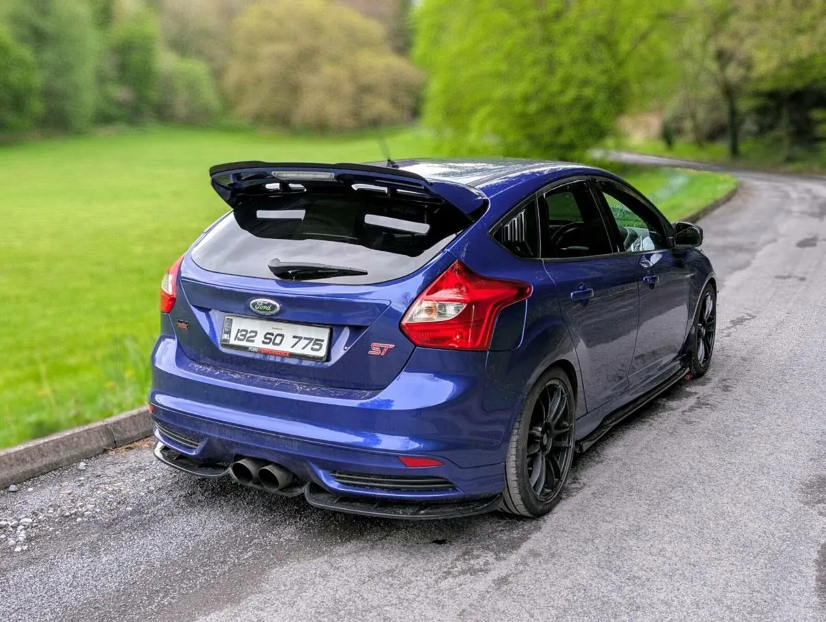* 2013 MK3 FORD FOCUS ST 250  2.0 TURBO PETROL * - Image 4