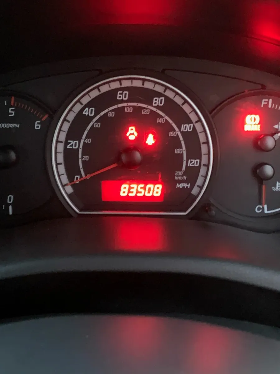 Suzuki Swift 2009 - Image 3