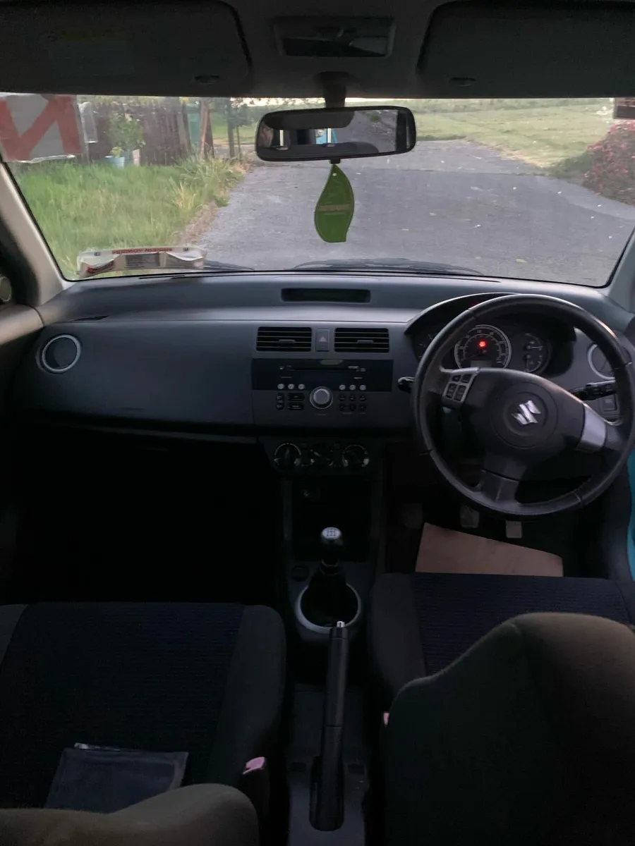 Suzuki Swift 2009 - Image 4