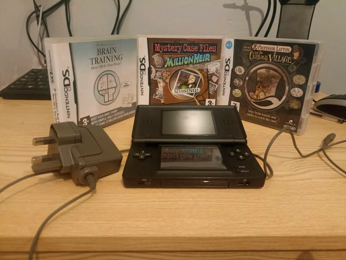 Nintendo ds light - Image 1