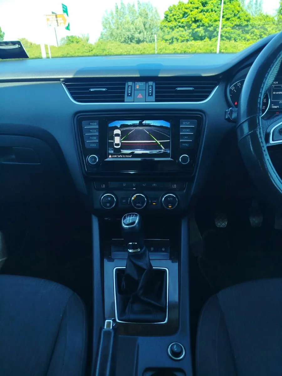 152 Skoda Octavia 1.6 diesel.  **LOW MILEAGE ** - Image 2