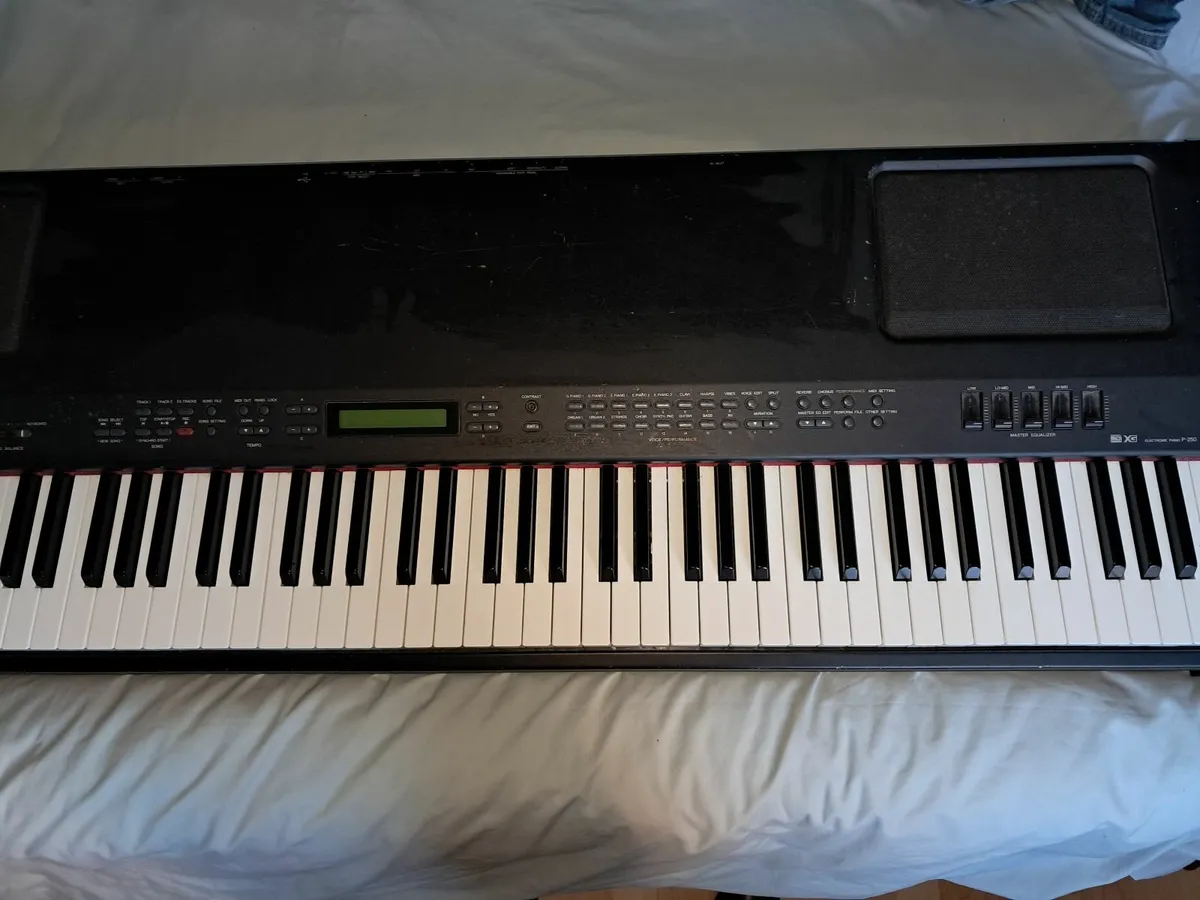 Yamaha P-250 Digital Piano with Stand - Image 2
