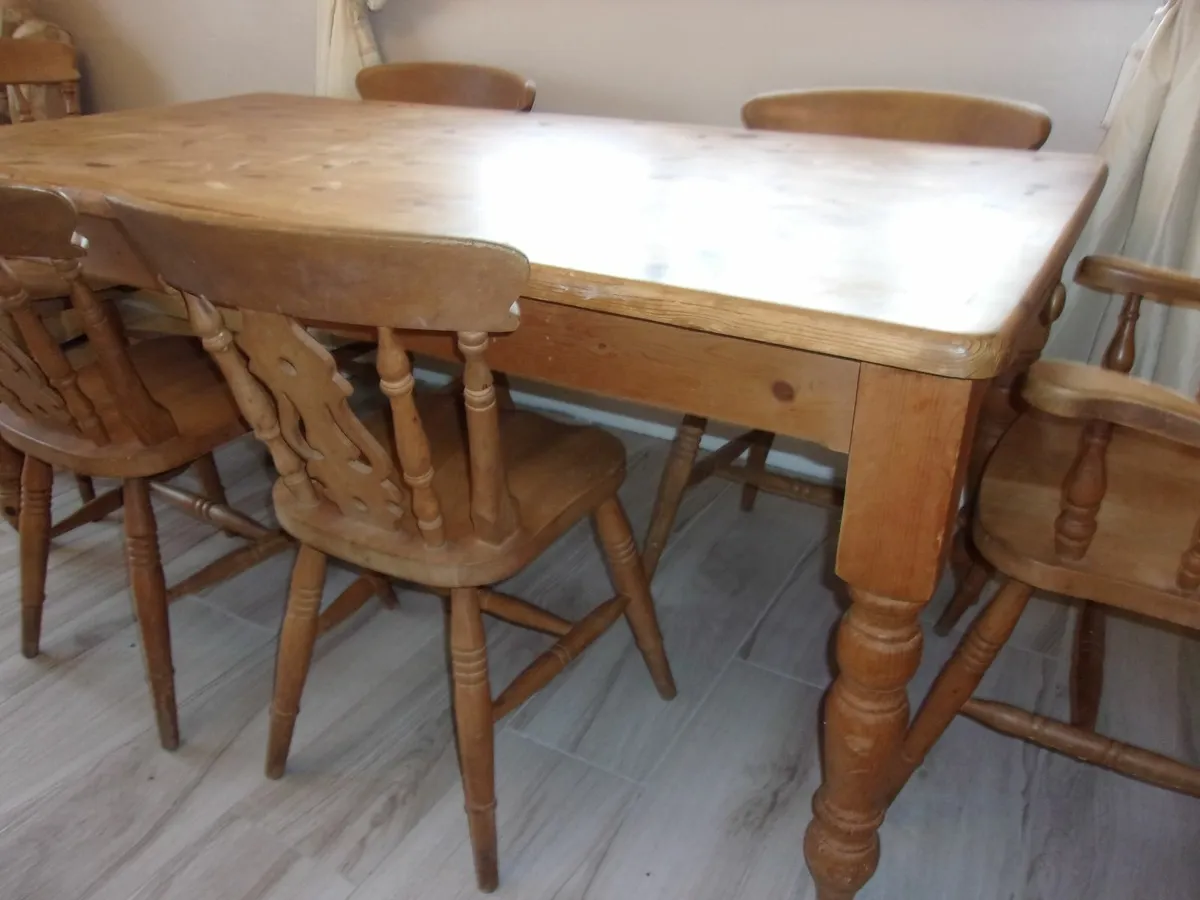 TABLE  +  6  CHAIRS - Image 2