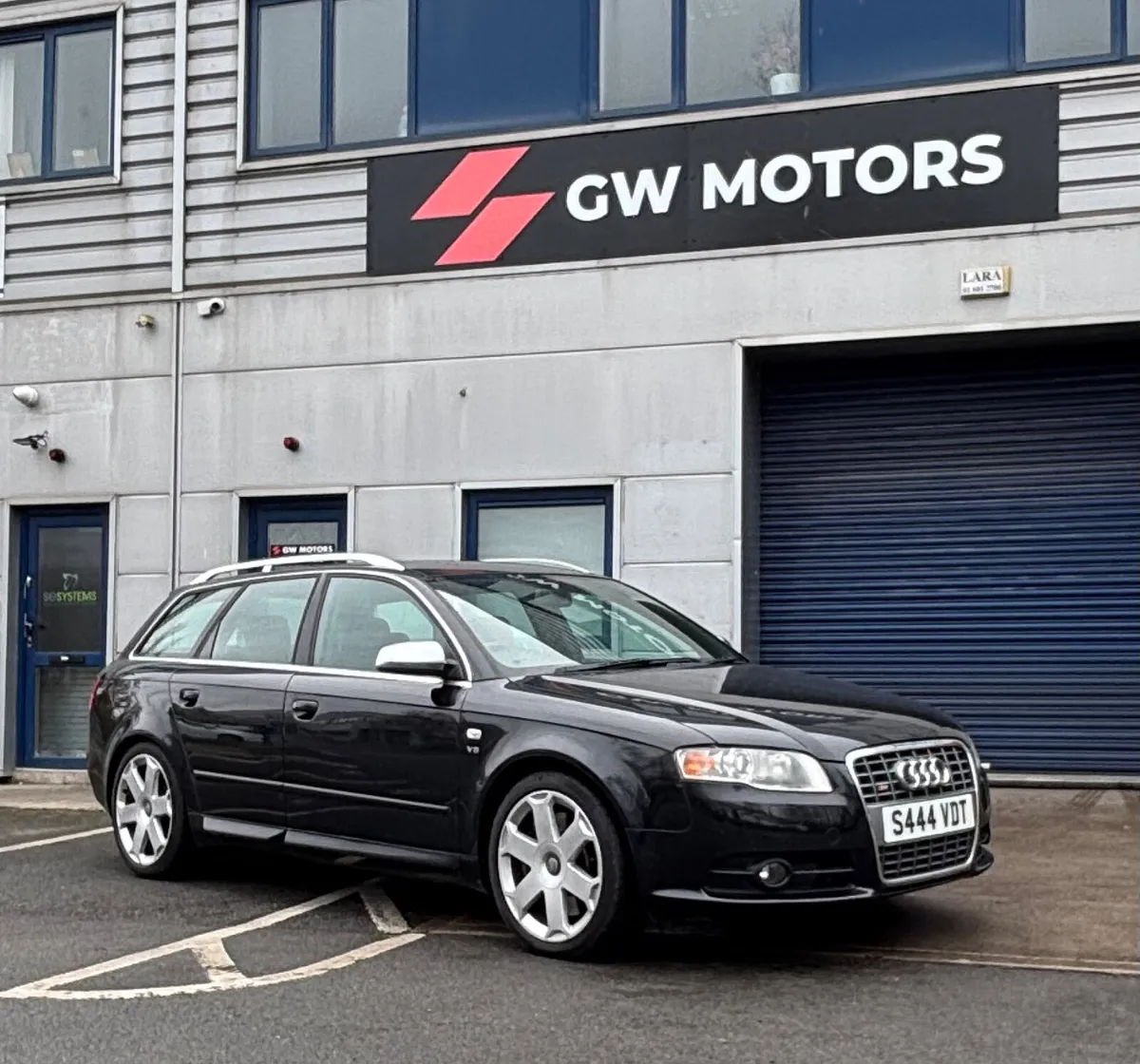Audi s4 - Image 1